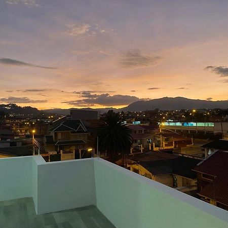 Lindo Departamento Con Vista Increible A Cuenca Lägenhet Exteriör bild